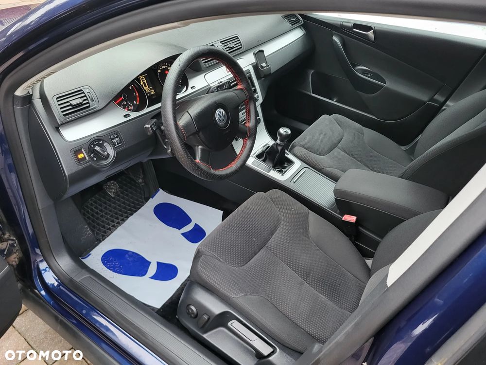 Volkswagen Passat 1.8 TSI Comfortline - 11