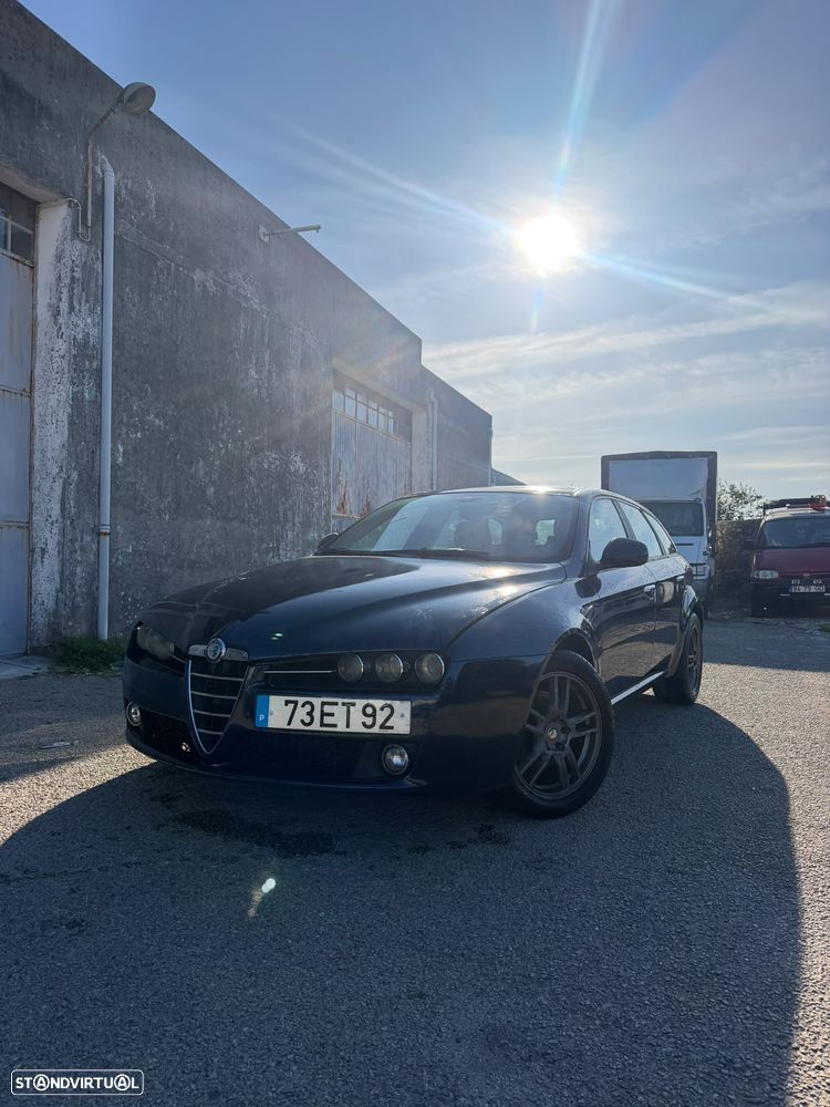 Alfa Romeo 159 Sportwagon 1.9 JTDm 16V Sportiva - 1