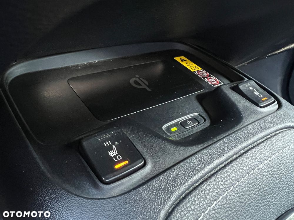 Suzuki Swace 1.8 Hybrid Elegance CVT - 37