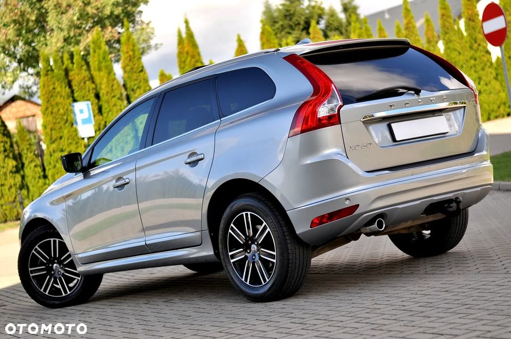 Volvo XC 60 D4 Geartronic Summum - 10