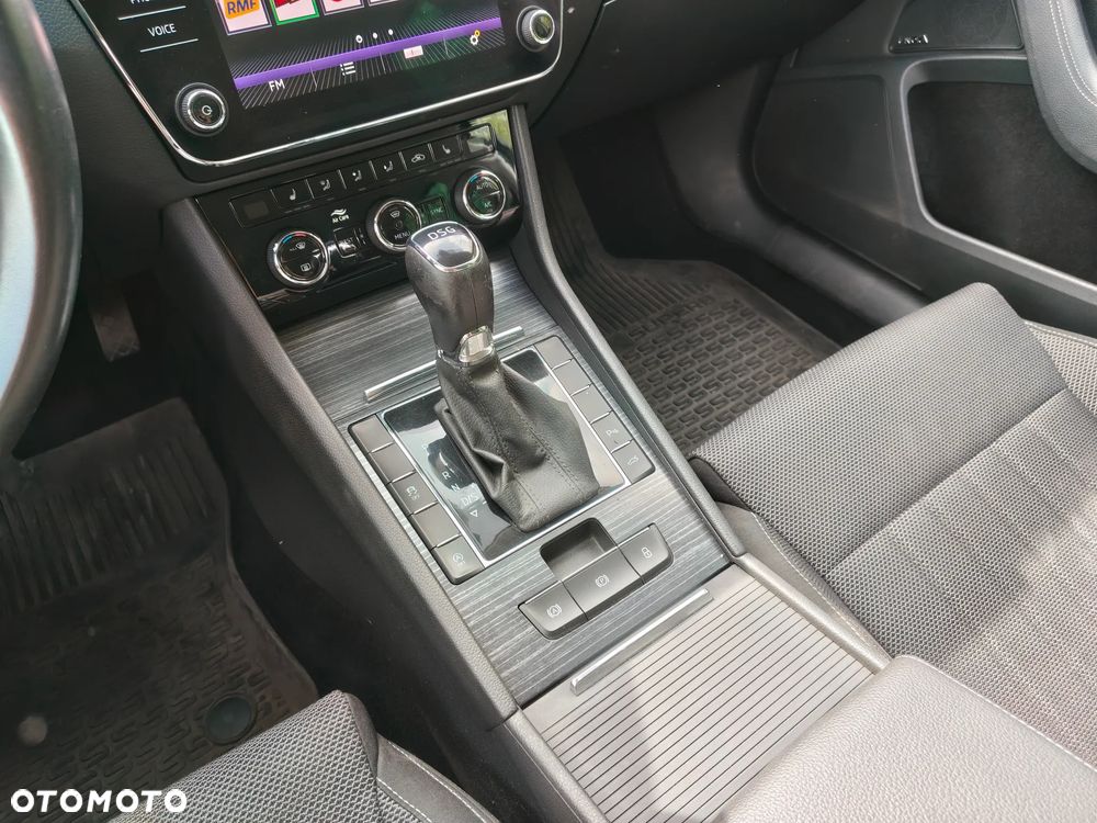 Skoda Superb 2.0 TDI SCR Style DSG - 12