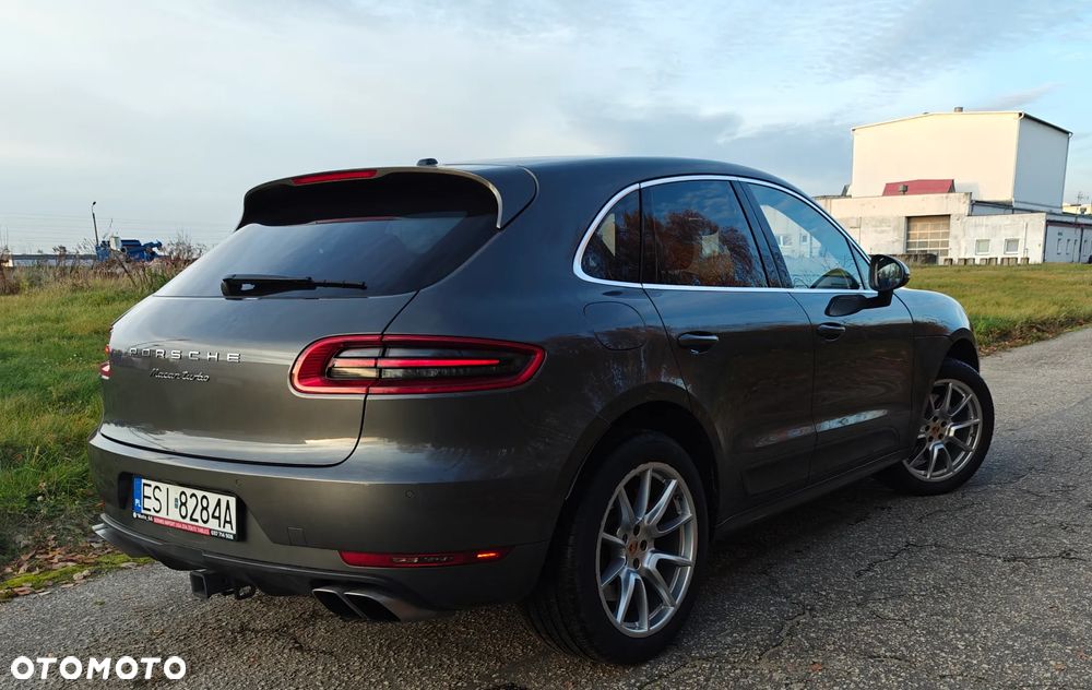 Porsche Macan Turbo - 5