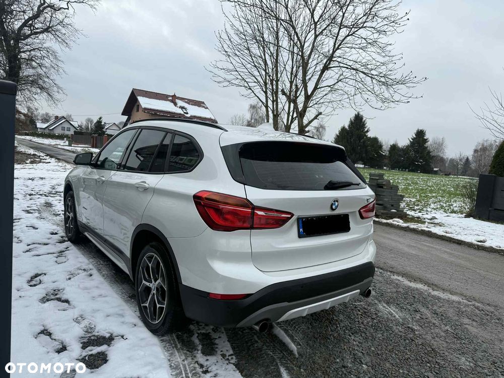 BMW X1 xDrive20d xLine - 13