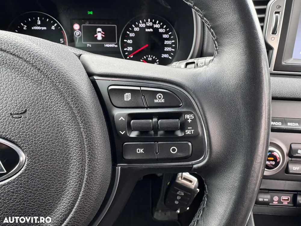 Kia Sportage 1.7 DSL 7DCT 4x2 Style - 23