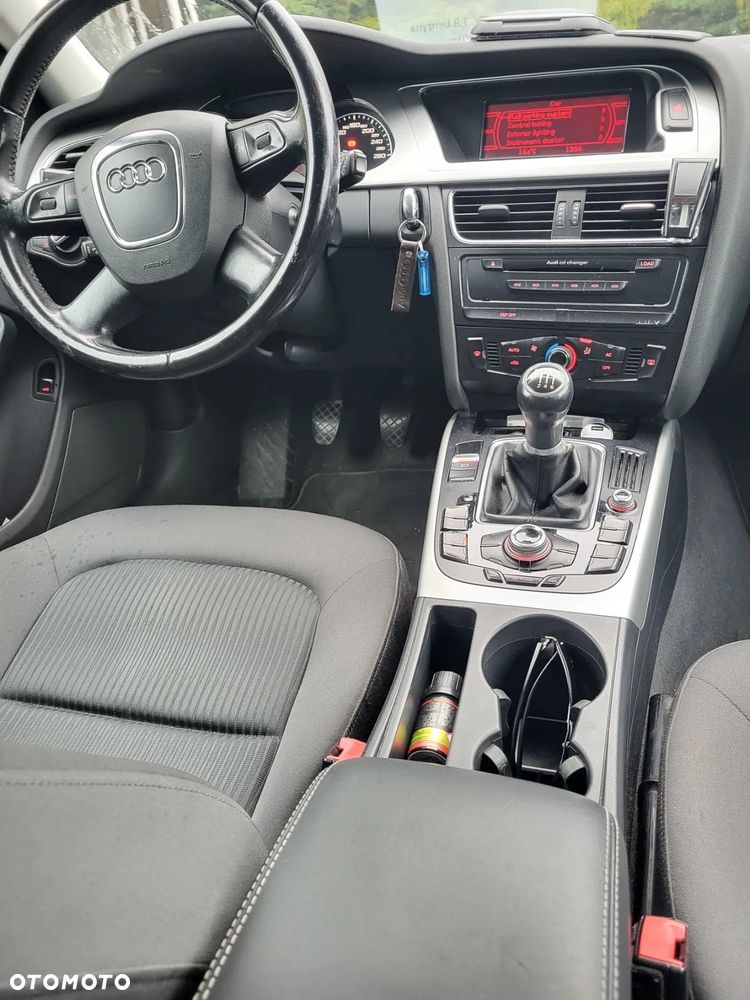 Audi A4 Limousine 1.8 TFSI Ambiente - 8