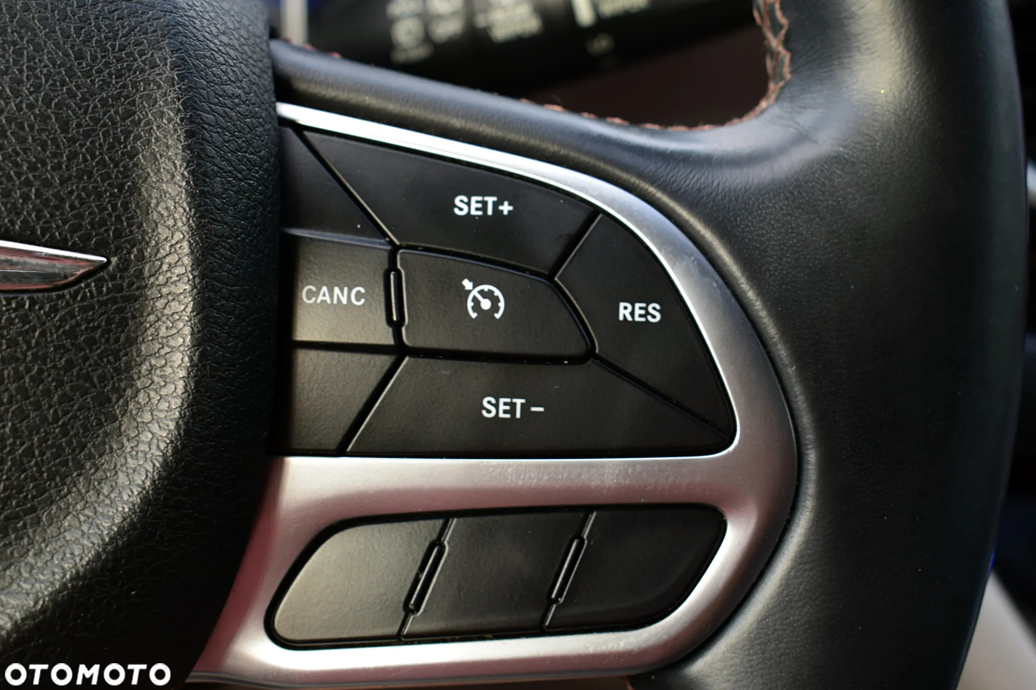 Chrysler Pacifica - 15