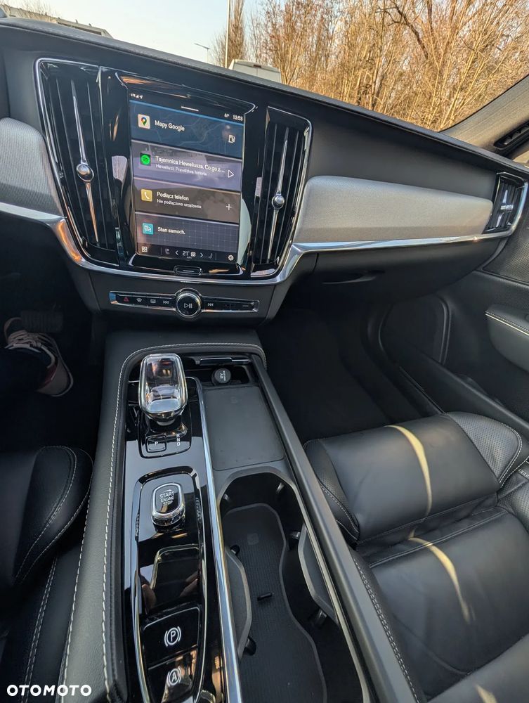 Volvo V90 Cross Country - 37