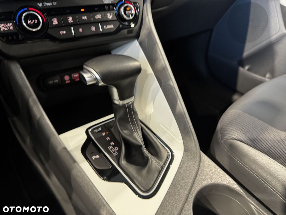 Kia Niro - 27