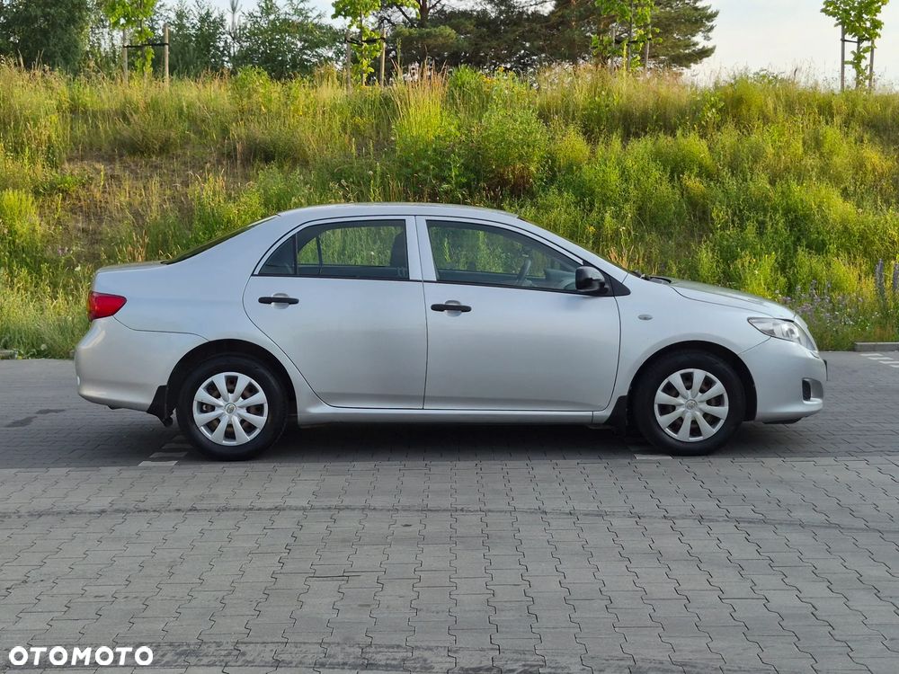 Toyota Corolla 1.4 VVT-i Luna - 11