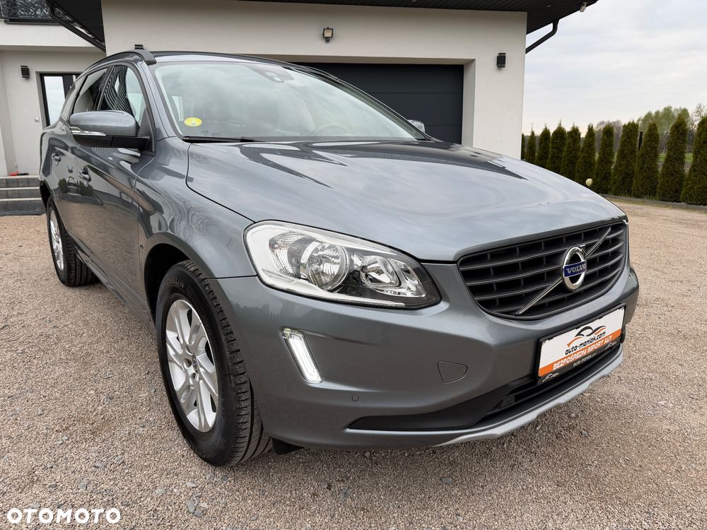 Volvo XC 60 D3 SCR Momentum - 19