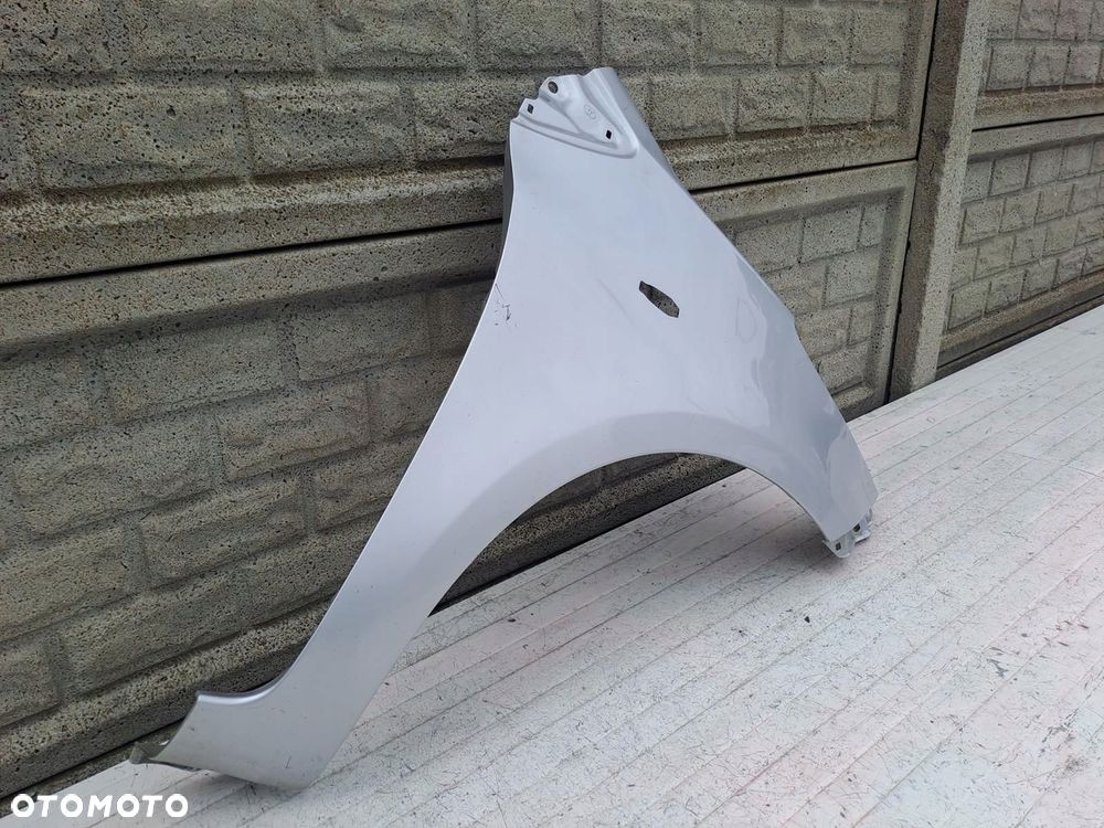 toyota yaris 2 ii 05-12 błotnik prawy przód oryginał - 3