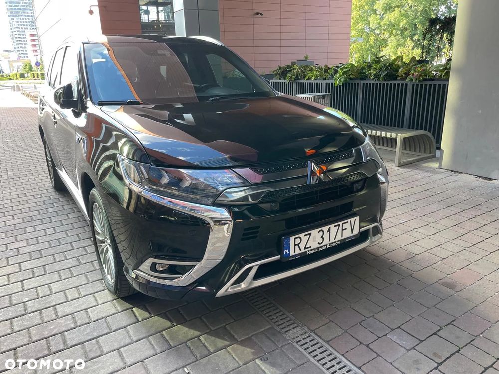 Mitsubishi Outlander PHEV Intense + - 3