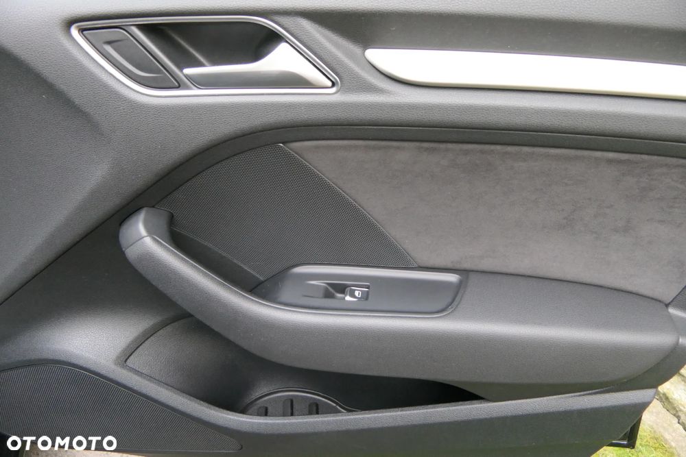 Audi A3 Sportback 1.4 TFSI cylinder on demand S line Sportpaket - 31