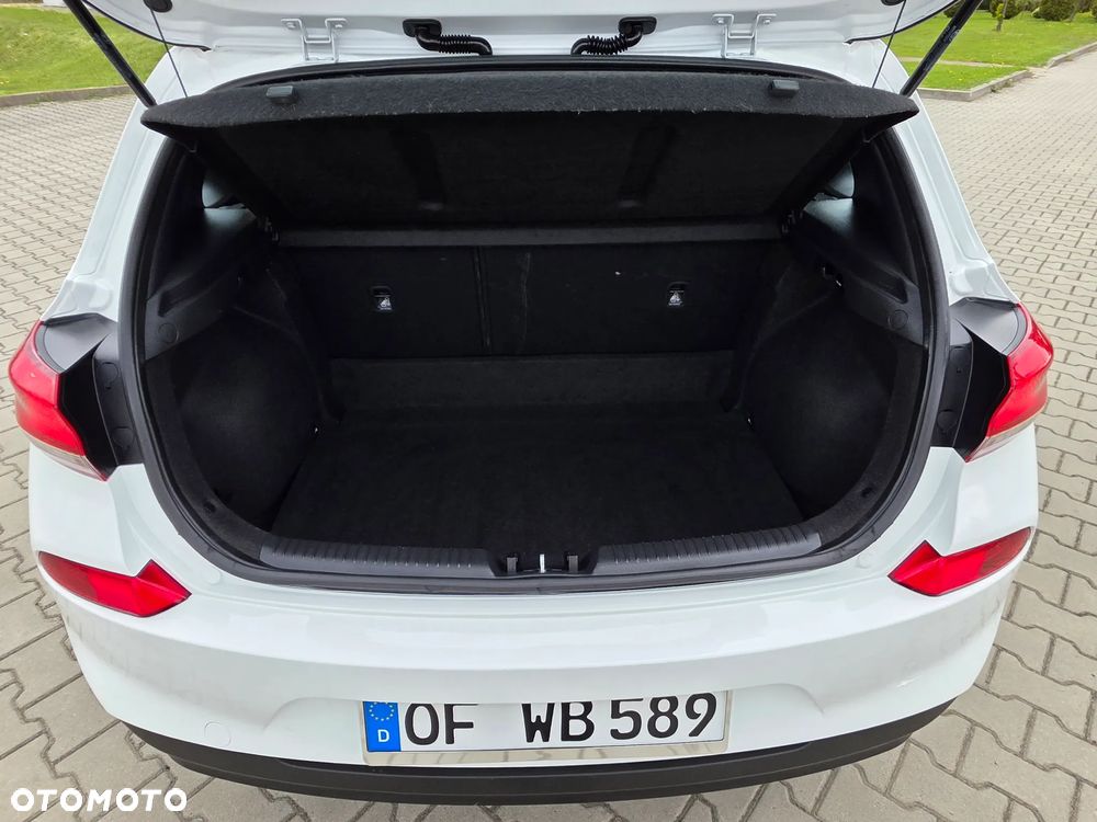 Hyundai i30 1.4 Classic - 23