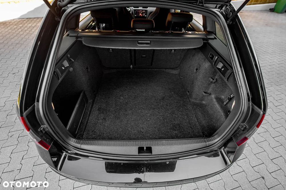 Skoda Octavia 2.0 TDI 4x4 DSG RS - 17