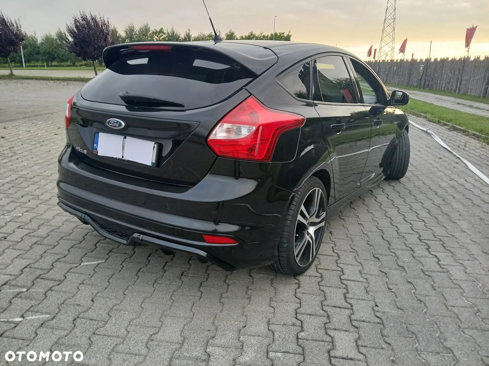 Ford Focus - 11