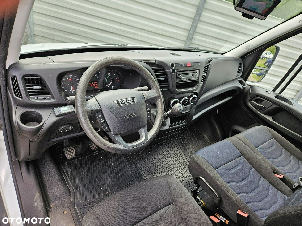 Iveco Daily 35S15 - 23