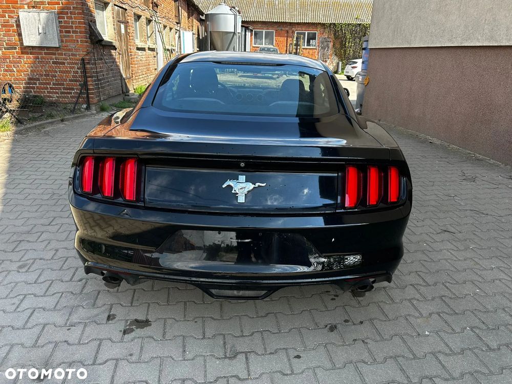 Ford Mustang 3.7 V6 - 6