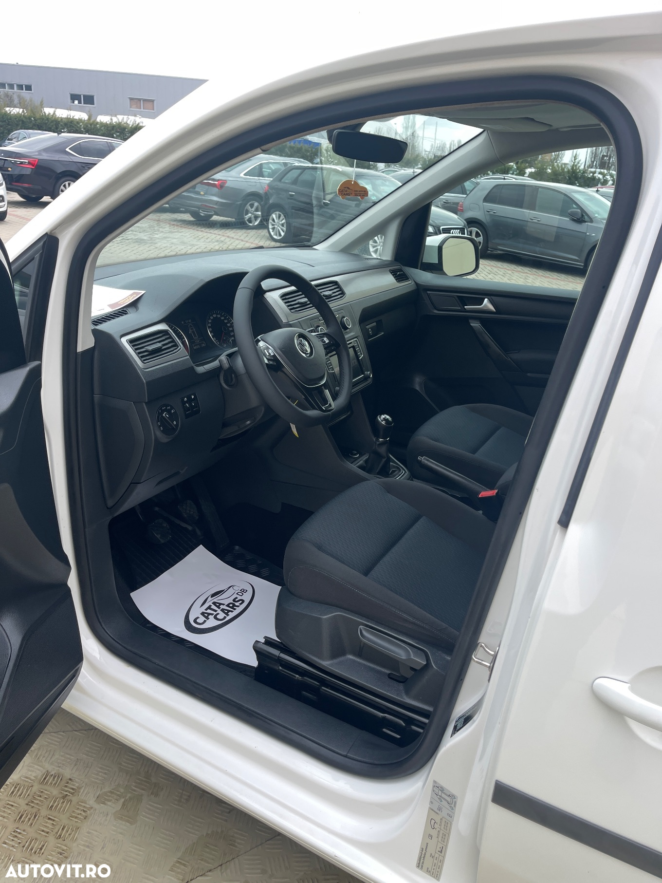 Volkswagen Caddy 2.0 TDI (7-Si.) 4MOTION Maxi Comfortline - 29