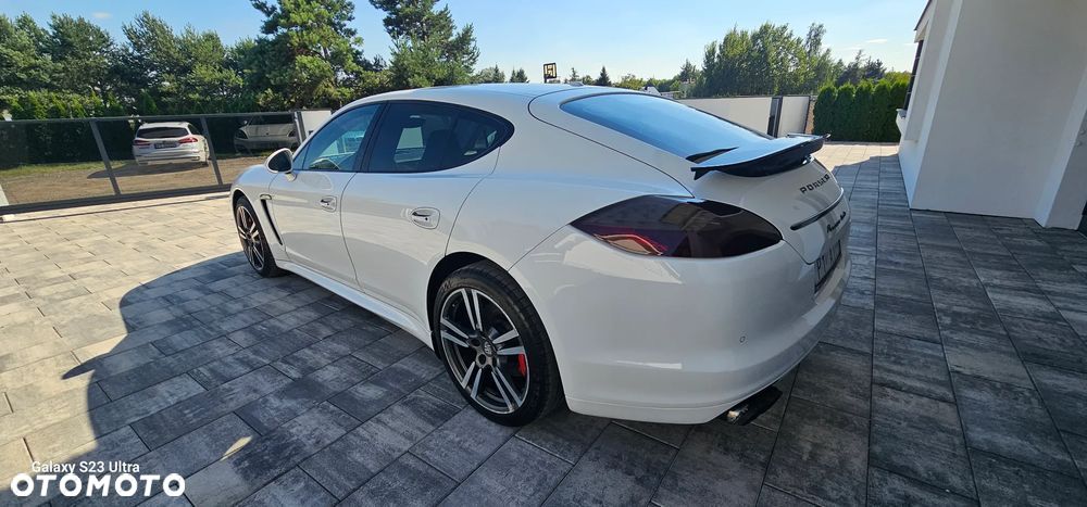 Porsche Panamera Turbo - 8