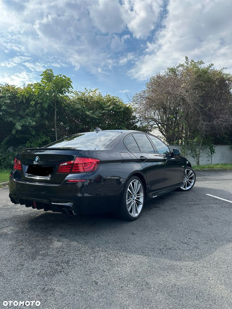 BMW Seria 5 528i - 3