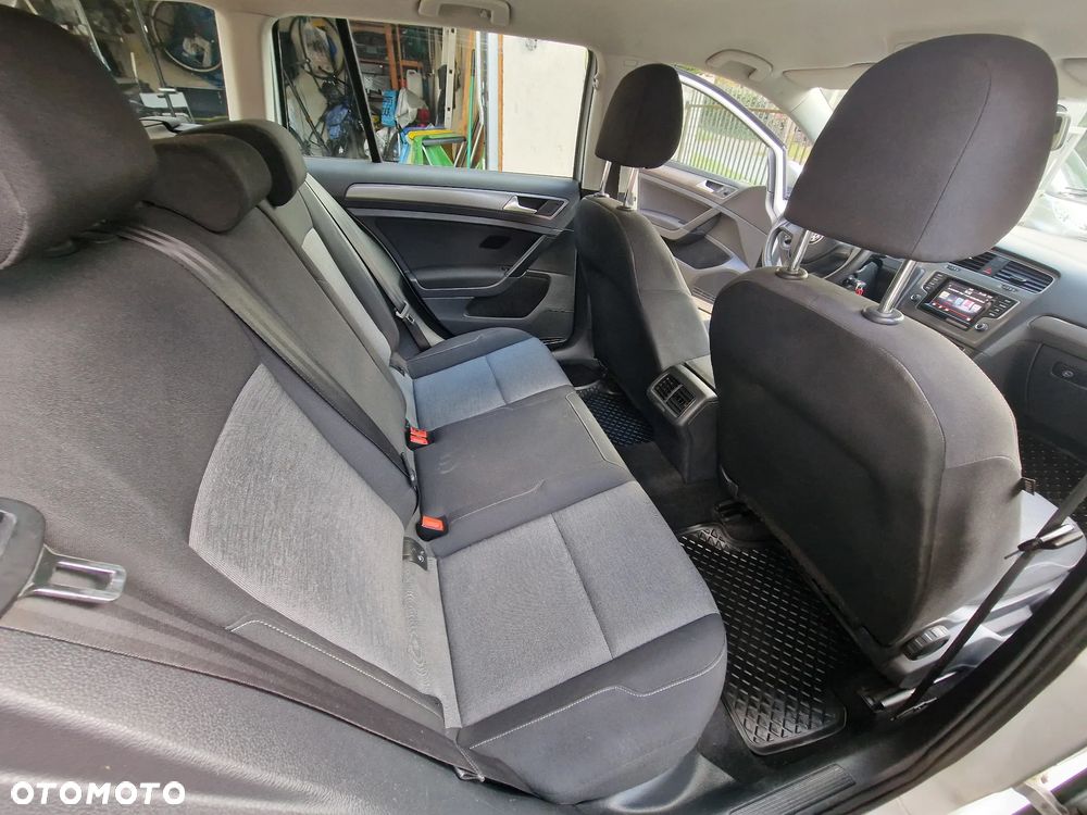 Volkswagen Golf VII 1.6 TDI BMT Comfortline DSG - 15