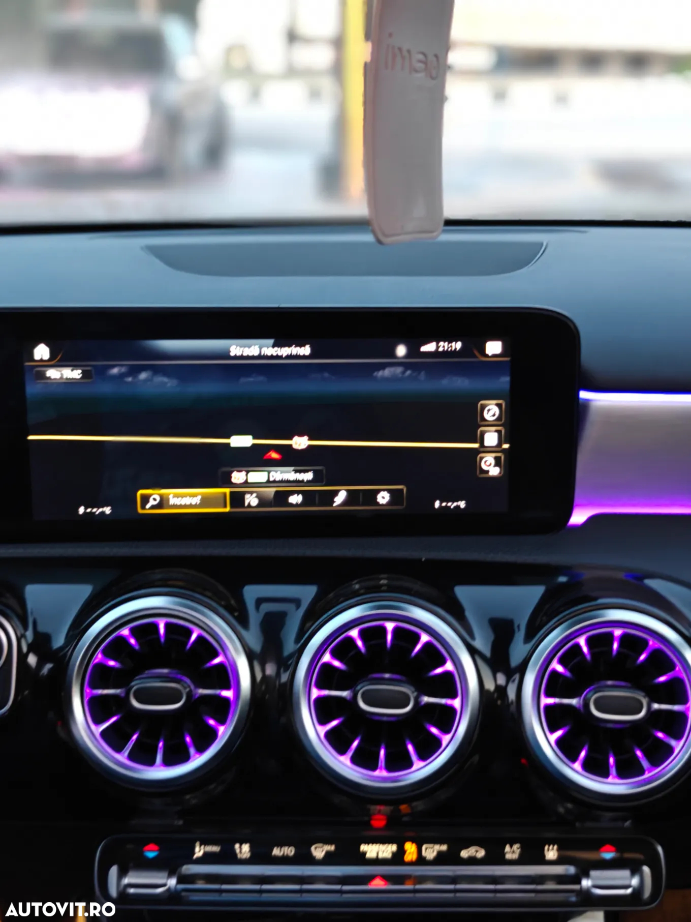 Mercedes-Benz A 250 e 8G-DCT Edition 2021 - 10