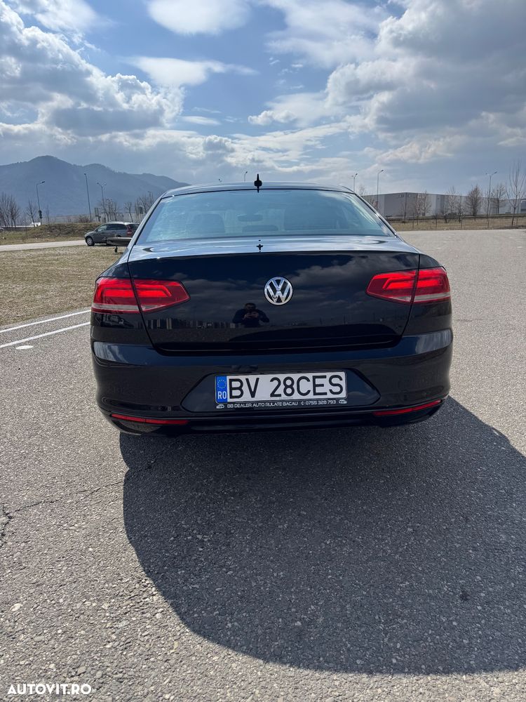 Volkswagen Passat 2.0 TDI SCR DSG BlueMotion Comfortline - 10