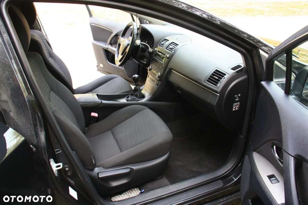 Toyota Avensis 1.8 Executive - 13