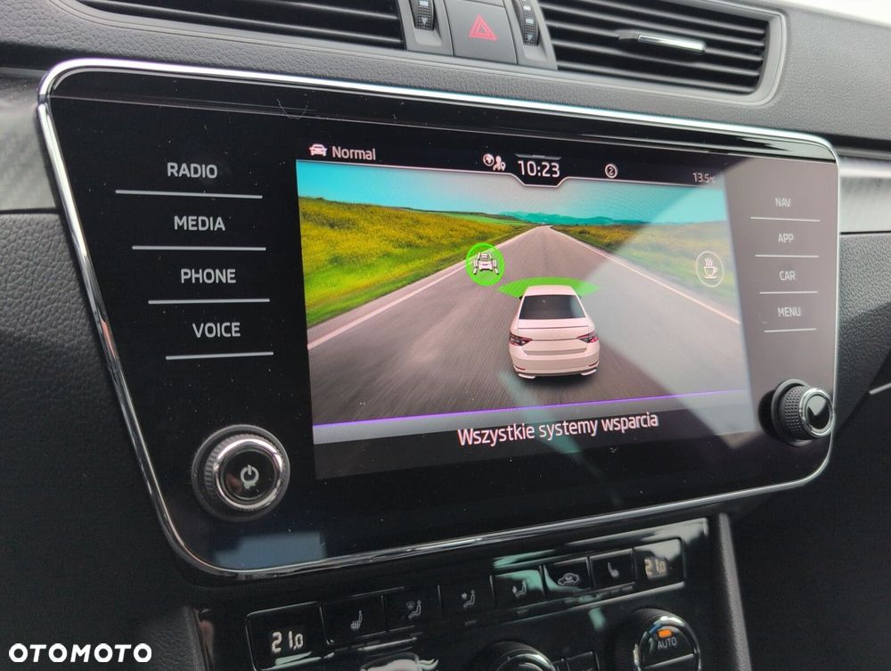 Skoda Superb 1.5 TSI Sportline DSG - 30
