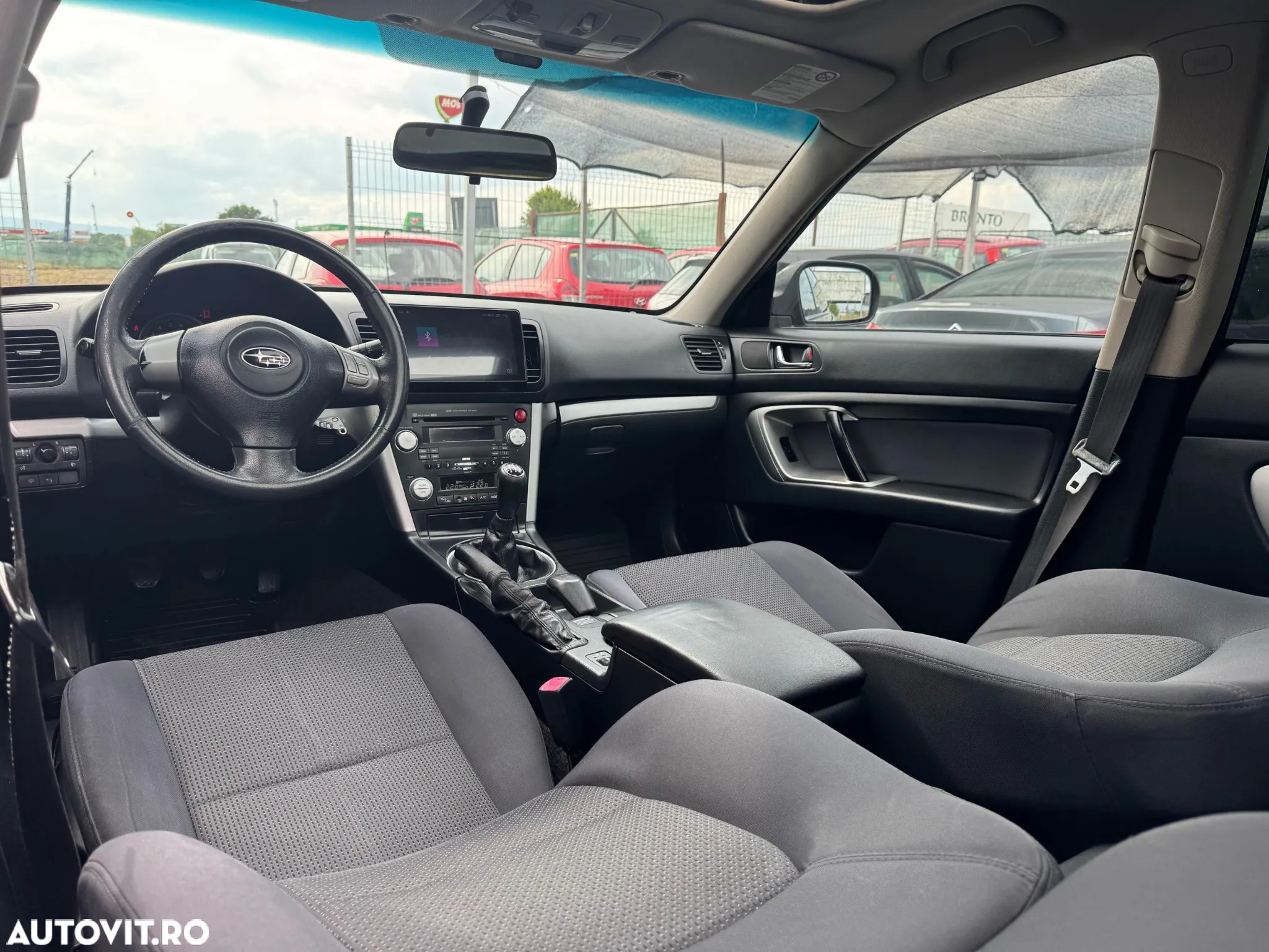 Subaru Legacy 2.5 - 6