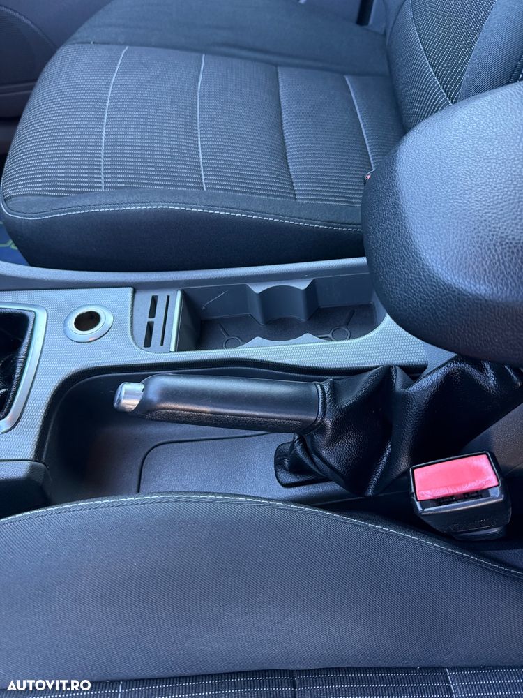 Ford Focus 1.6 16V Titanium - 30