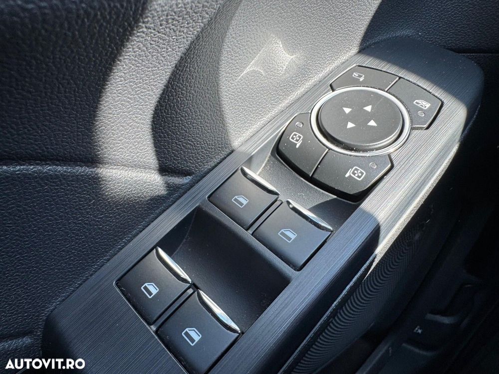 FORD Kuga 2022 — imagine 20