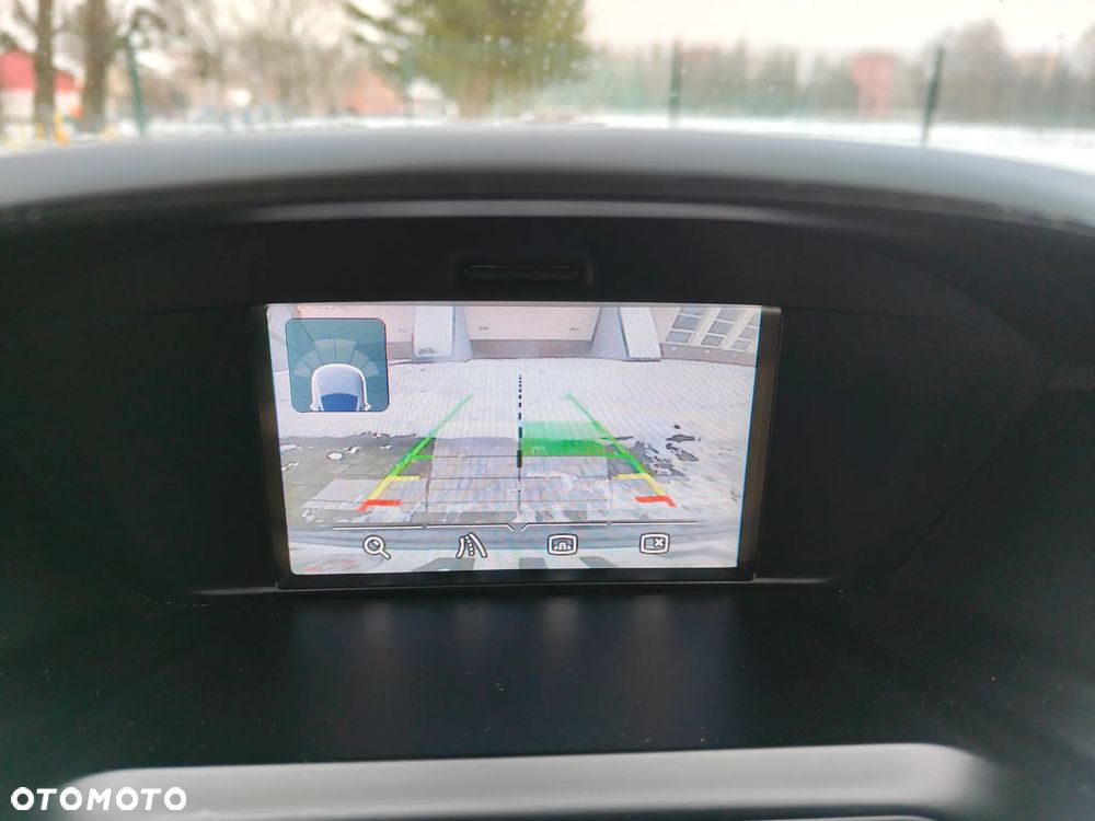 Ford Kuga 1.5 EcoBoost 2x4 Individual - 18