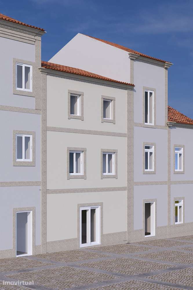 Prédio com 3 pisos no centro histórico de Soure, junto ao Castelo. - Grande imagem: 5/7