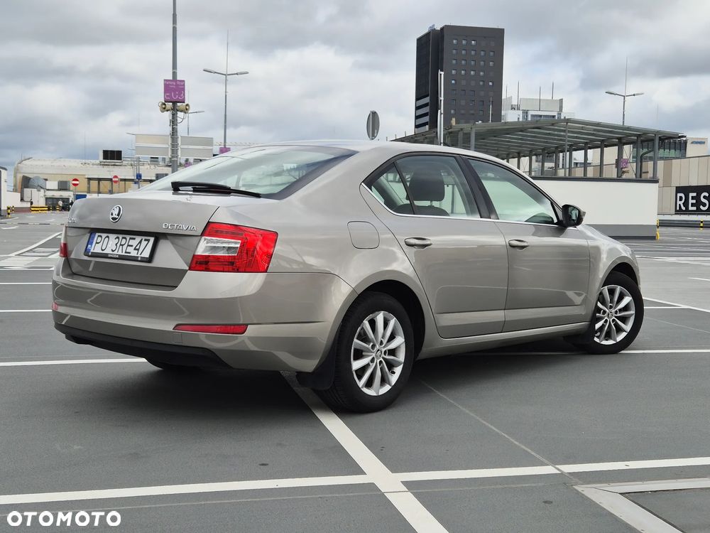 Skoda Octavia 1.4 TSI Ambition - 9