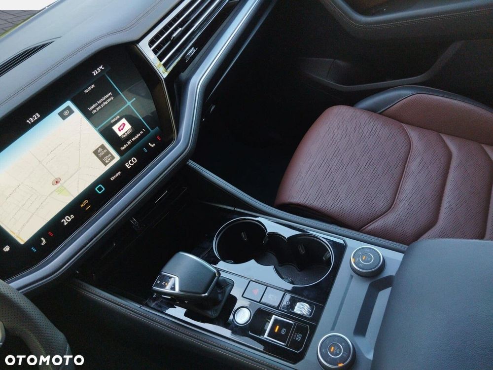 Volkswagen Touareg 3.0 V6 TDI 4Motion R-Line - 21