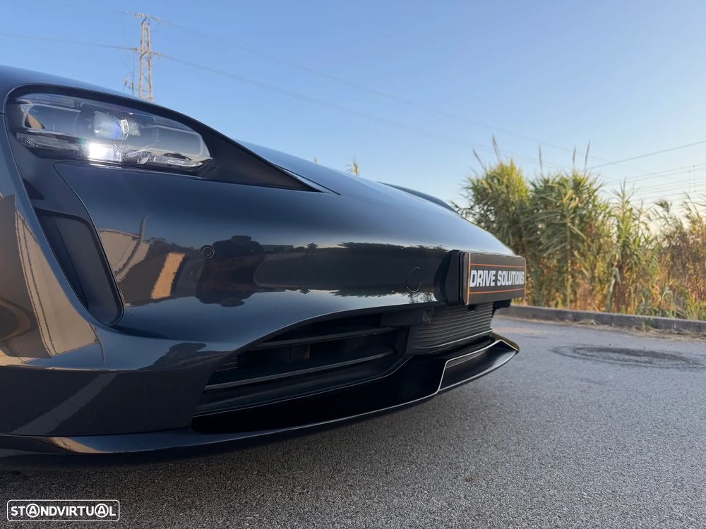 Porsche Taycan Standard - 15