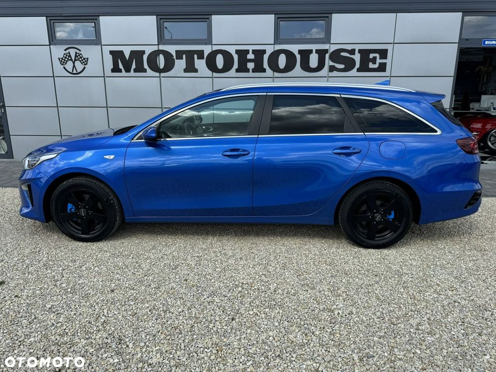 Kia Ceed - 8