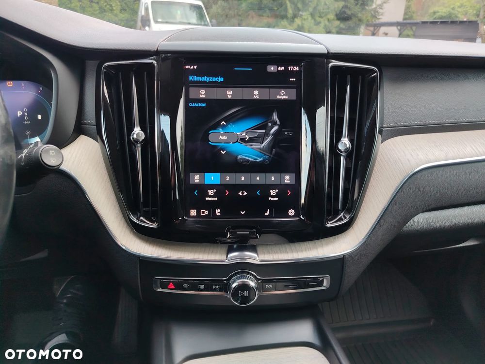 Volvo XC 60 B4 D AWD Inscription - 39