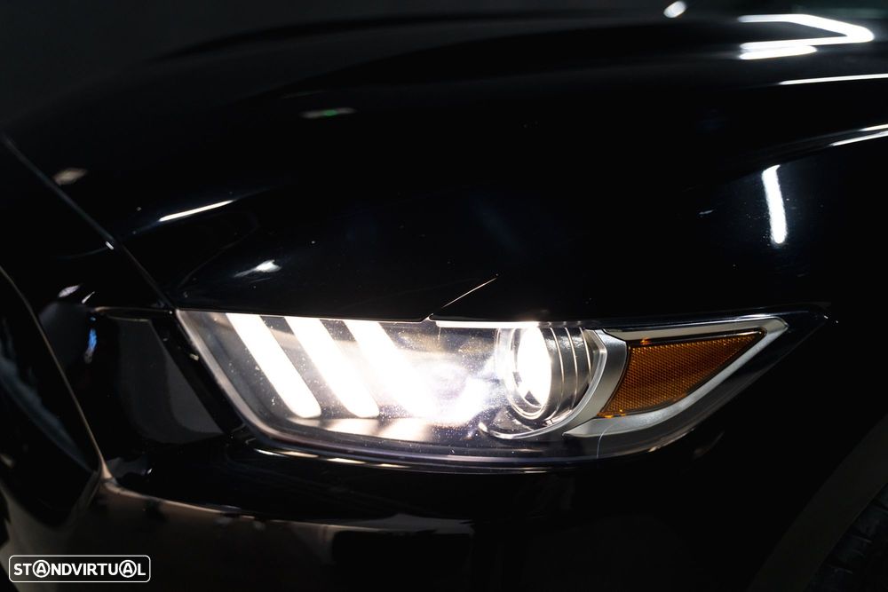 Ford Mustang 2.3i EcoBoost - 18