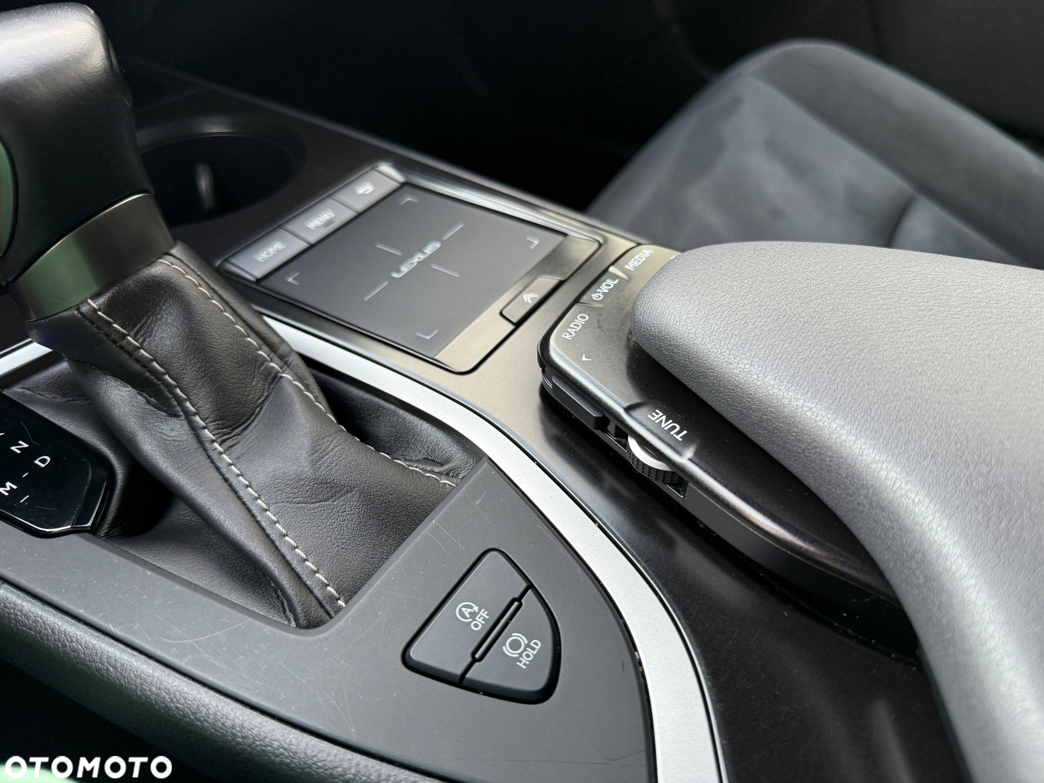 Lexus UX 200 GPF Business 2WD - 31