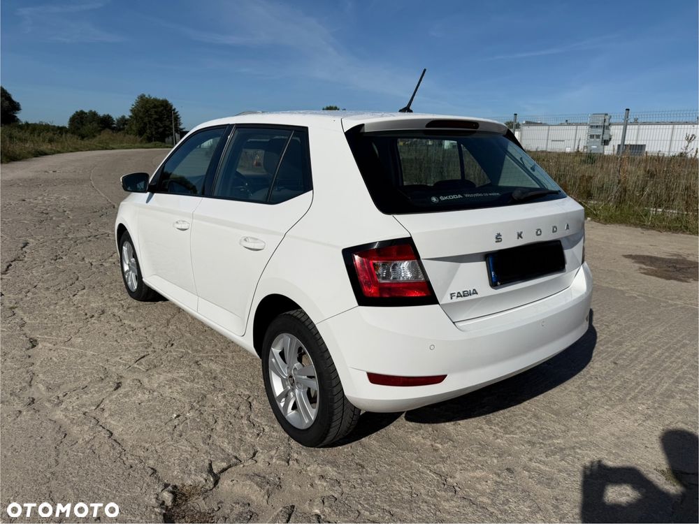 Skoda Fabia 1.0 TSI Ambition Plus - 4