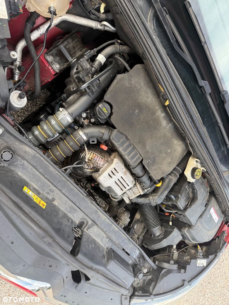 Citroën C4 PureTech 130 Stop&Start EAT8 PLUS - 15