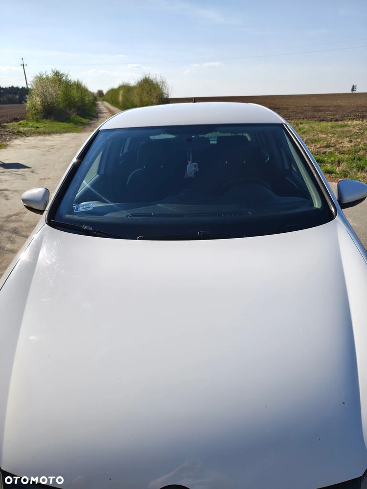 Volkswagen Golf 1.6 TDI Comfortline - 3