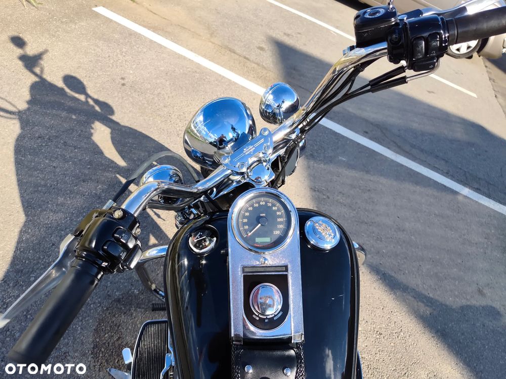 Harley-Davidson Softail Heritage Classic - 36