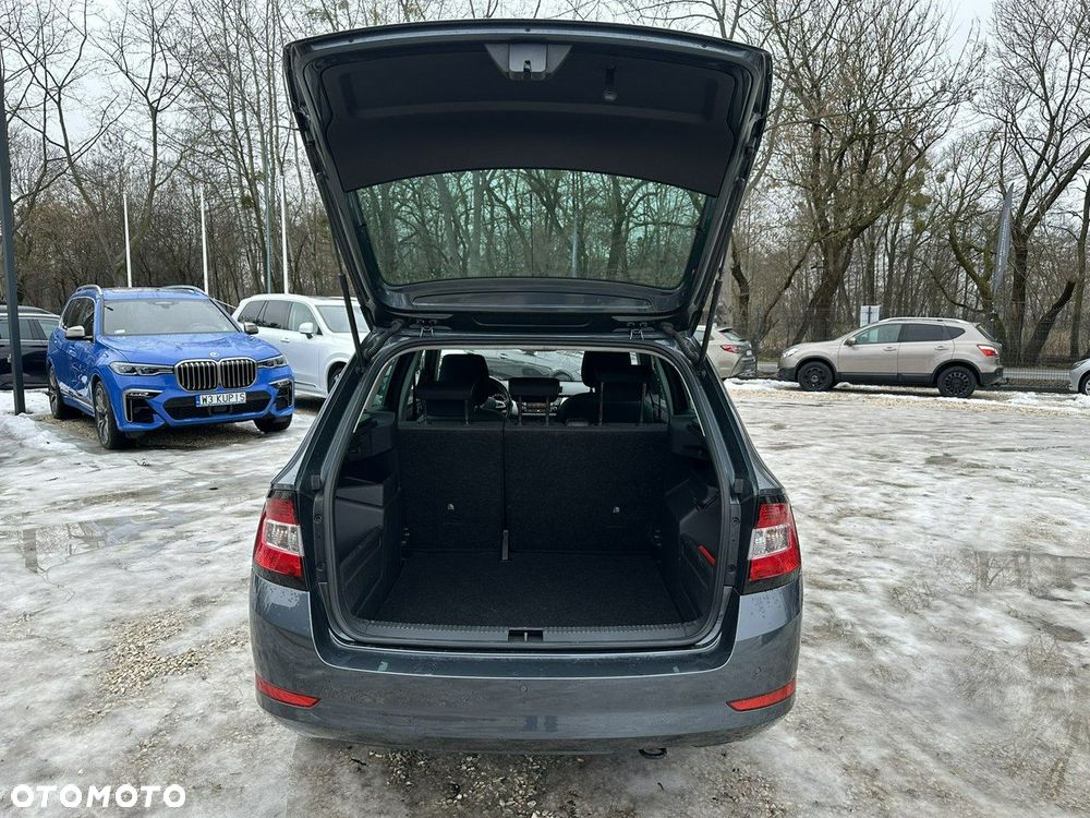 Skoda Fabia 1.0 Ambition - 10