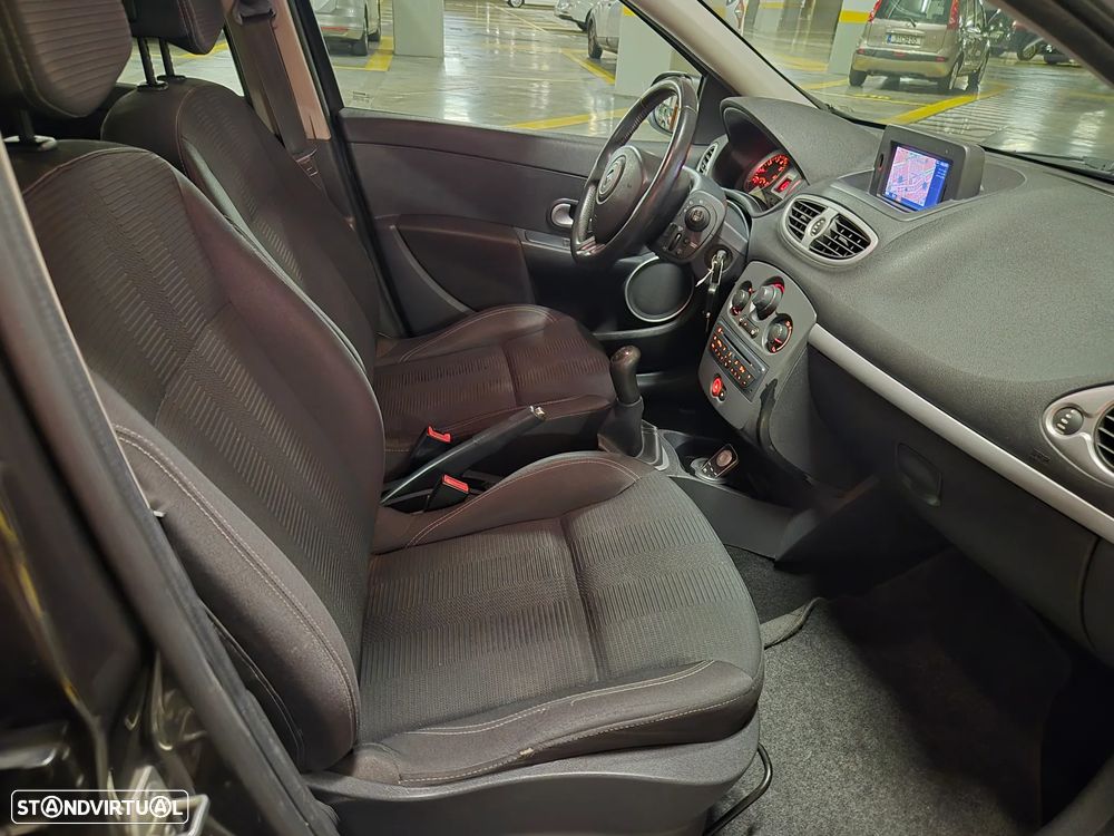 Renault Clio 1.2 16V Dynamique S - 25