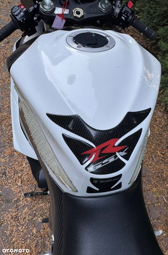 Suzuki GSX-R - 19