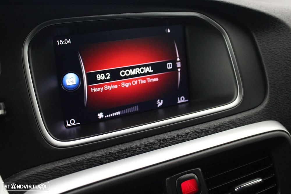 Volvo V40 Cross Country 2.0 D3 Momentum - 15